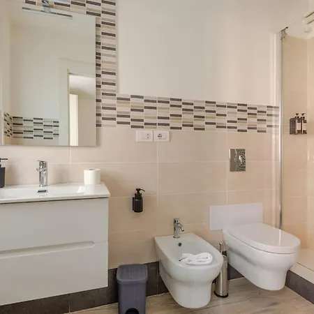 Modern “il Cavallaccio” Near The Center アパート ペルージャ