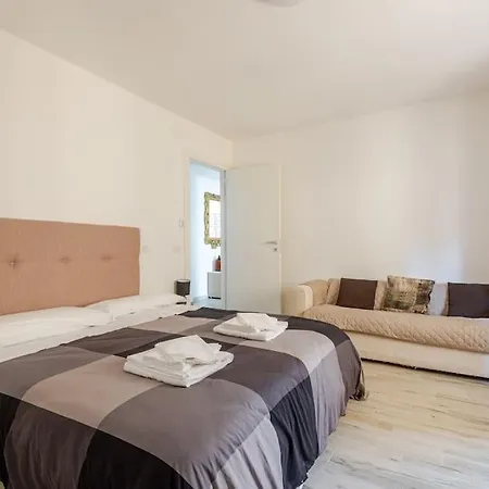 Modern “il Cavallaccio” Near The Center ペルージャ