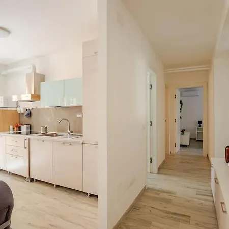 Modern “il Cavallaccio” Near The Center * ペルージャ